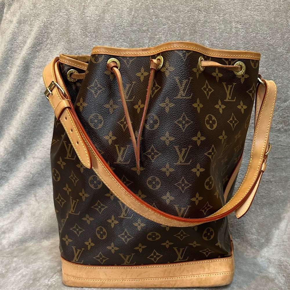 Noé Louis Vuitton bag
